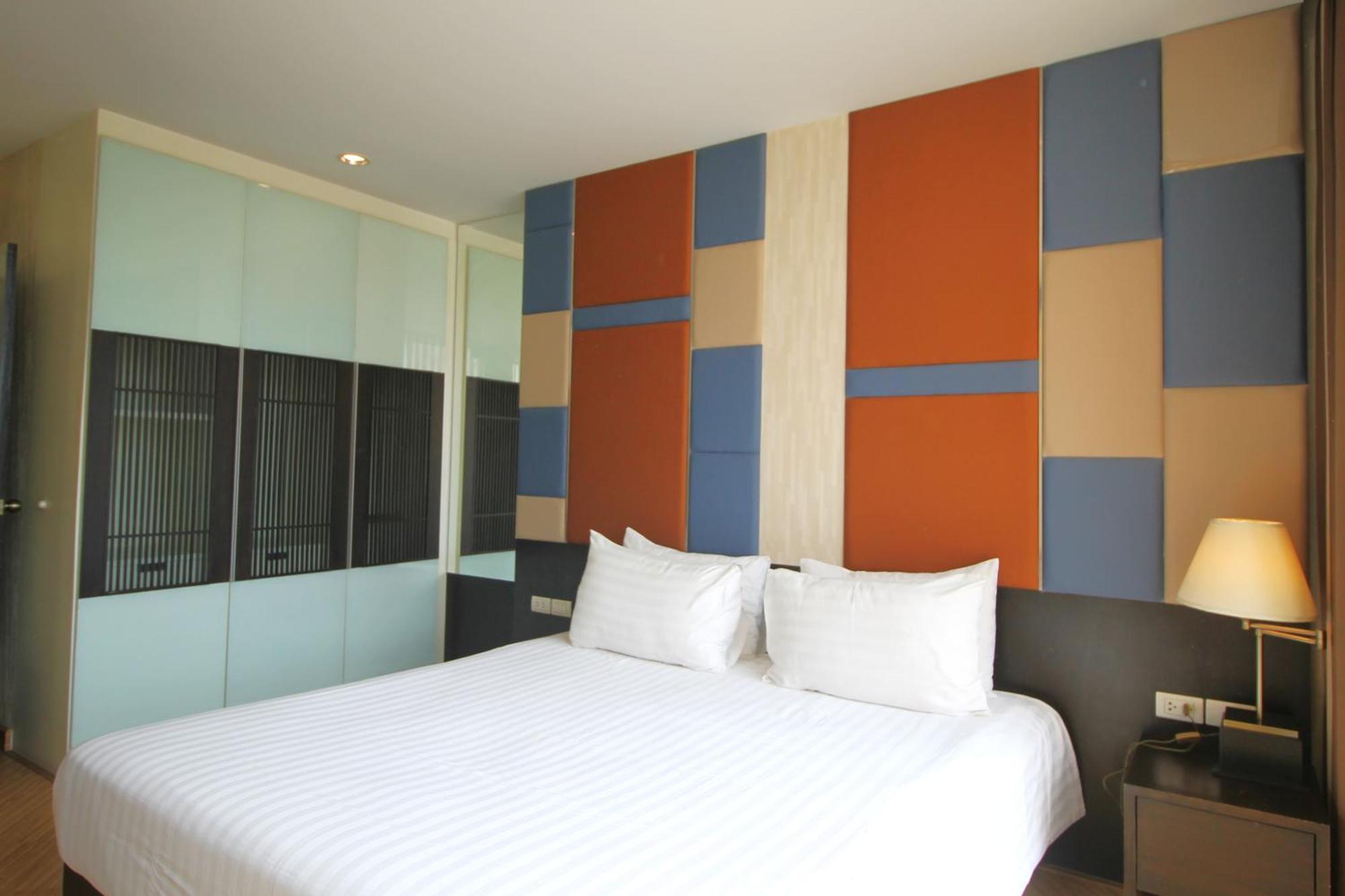 Aparthotel The Sunreno 3*