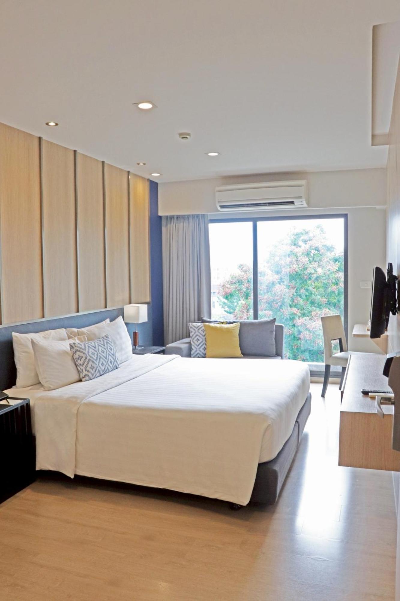 The On Thonglor By Uhg