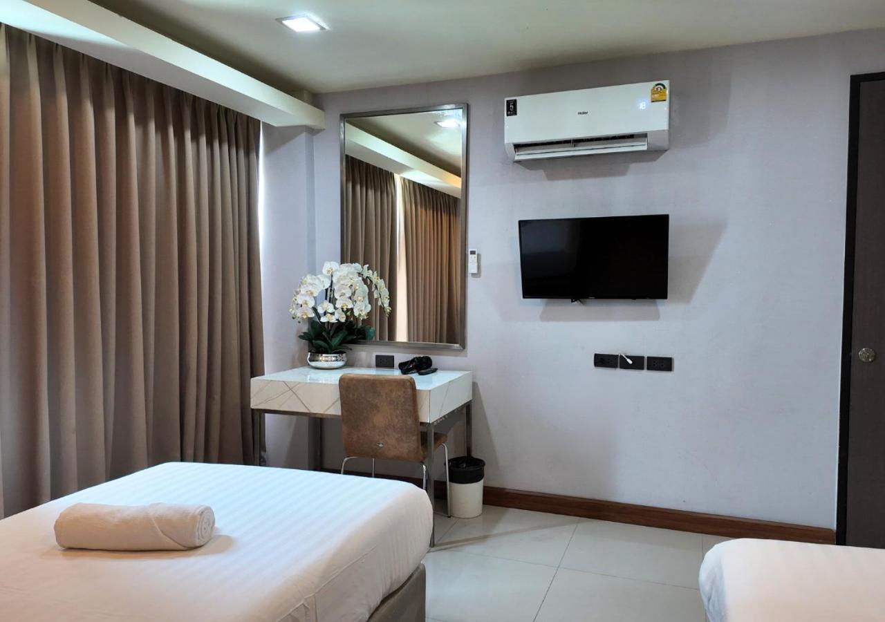 The Grand Lunara Hotel At Srinakarin Bangkok