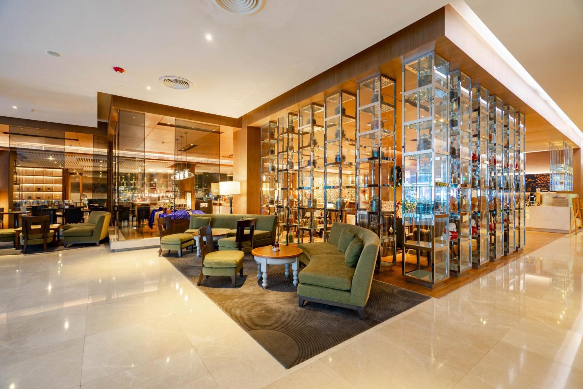 Radisson Blu Plaza Hotel