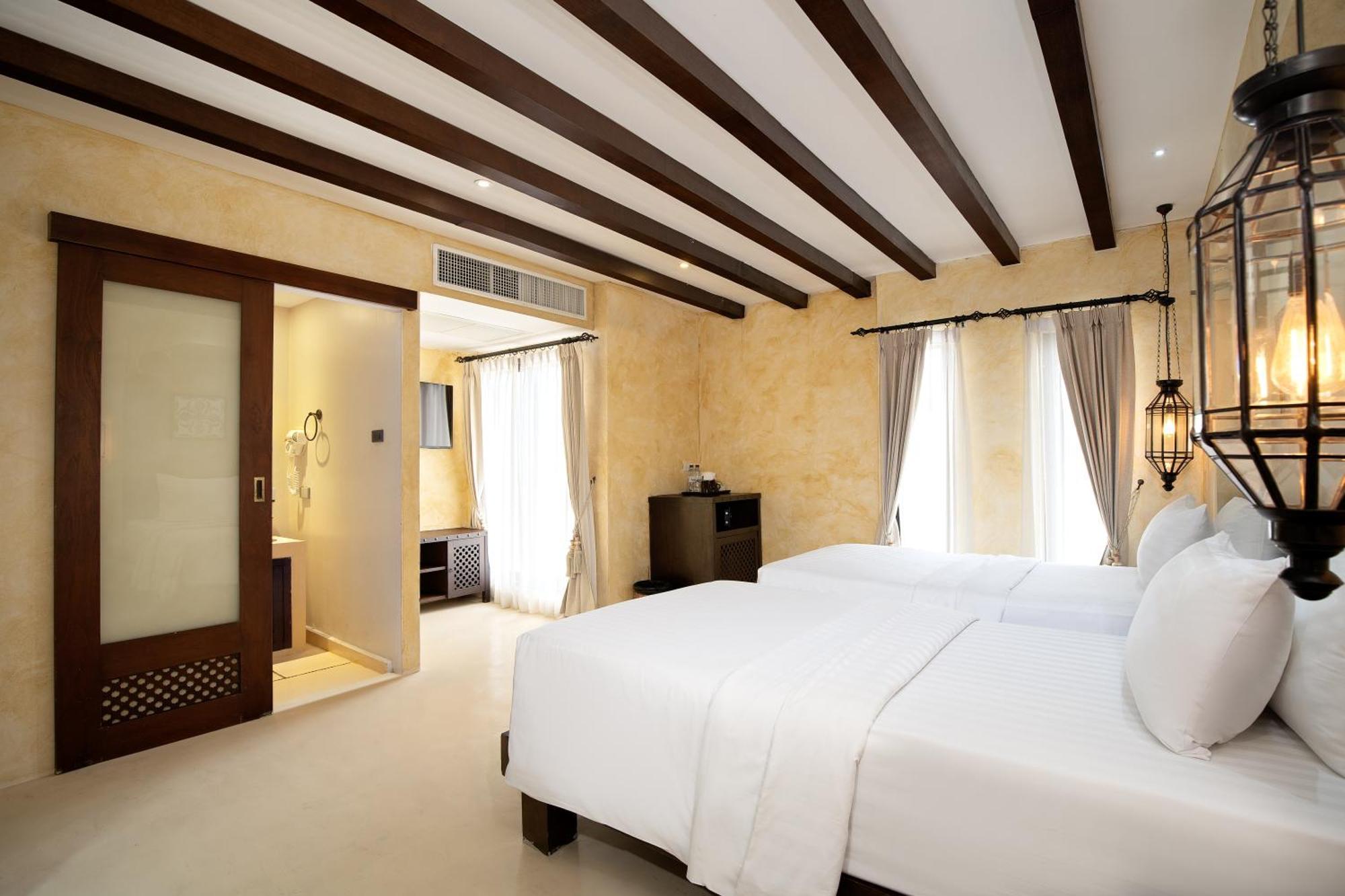 Hotel Dewan - Sha Certified