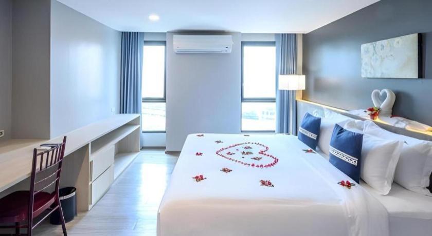Iwish Hotel