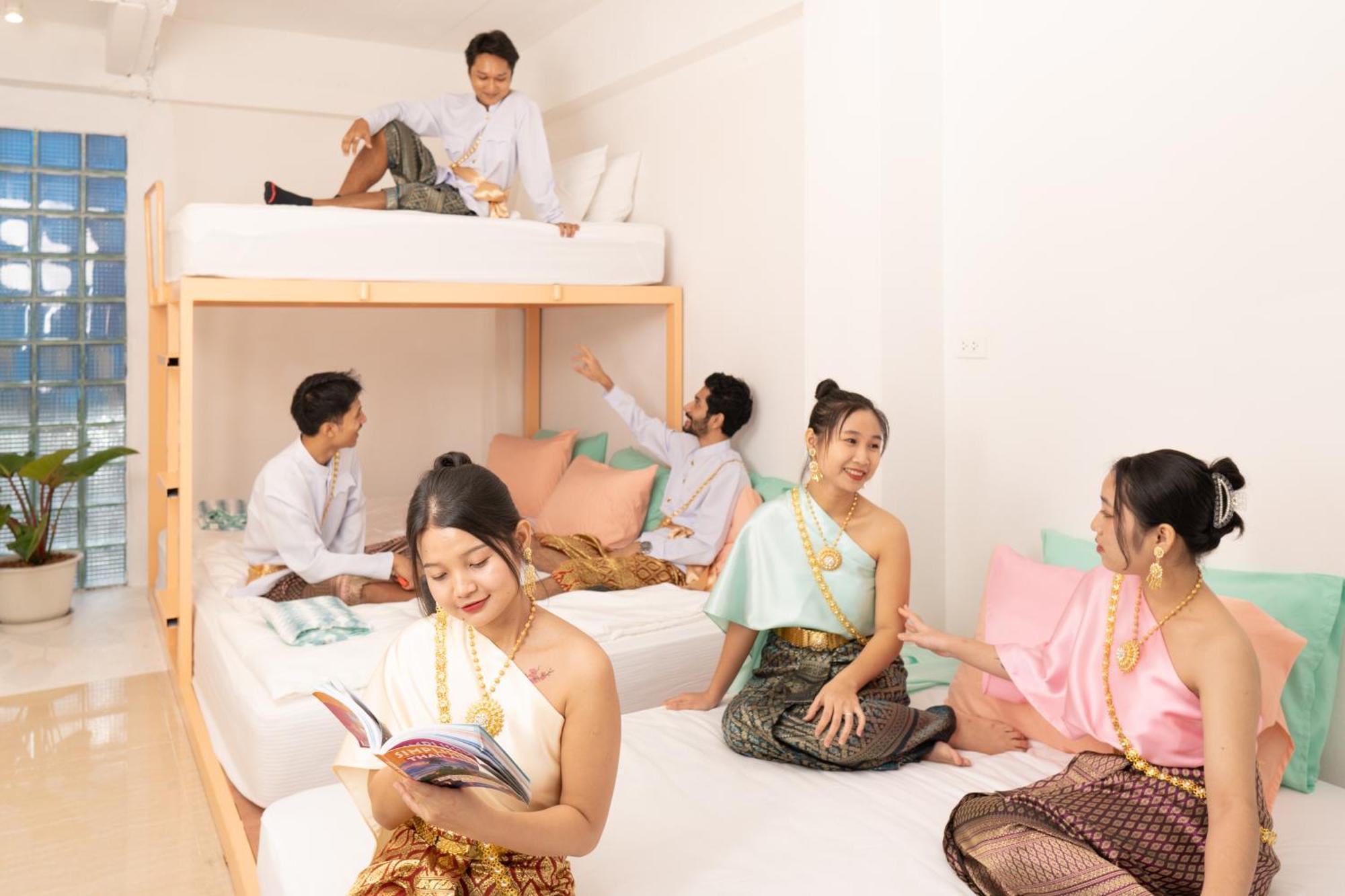 Easy Sunday Khaosan Khách sạn 3*