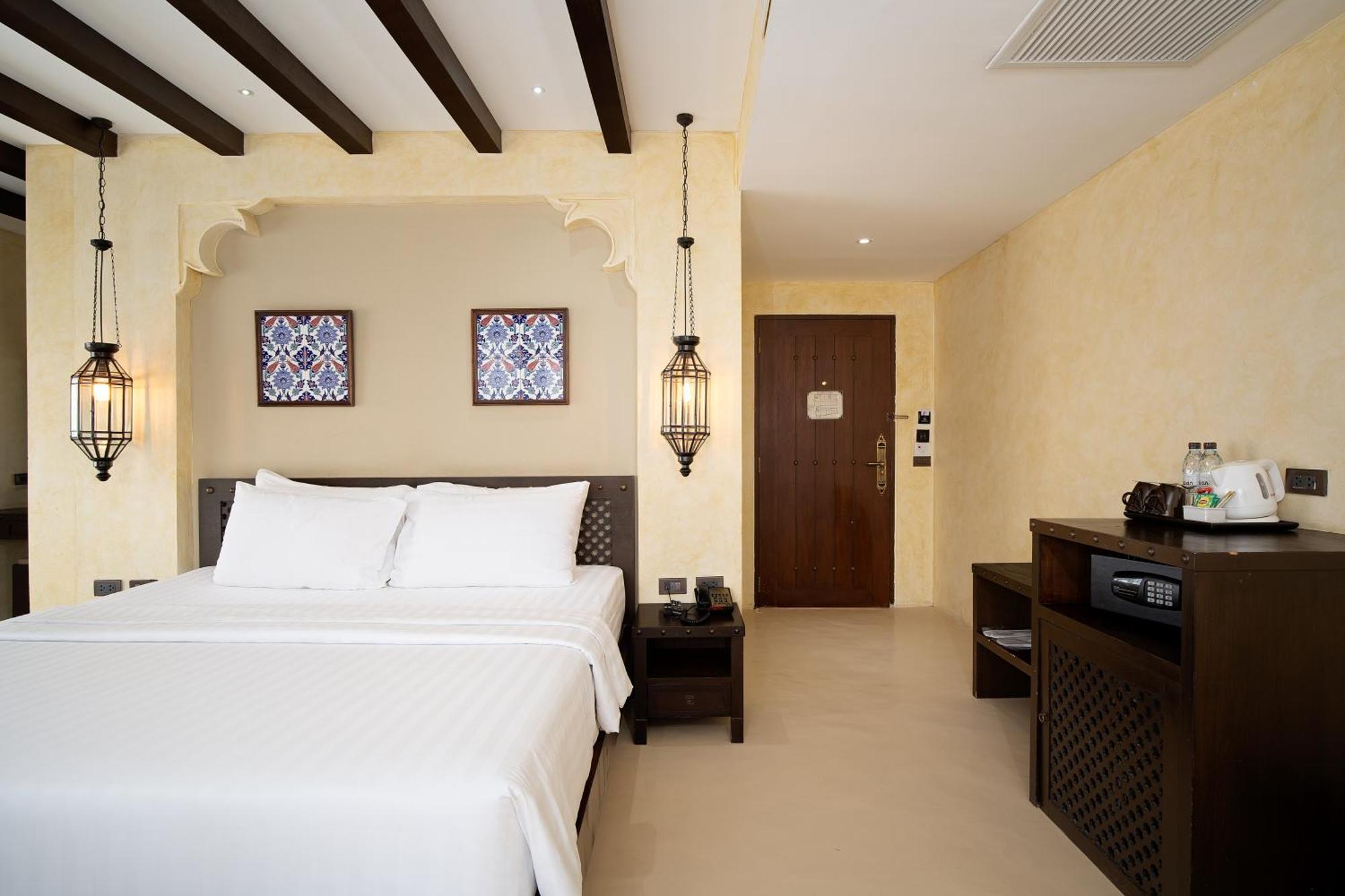 Hotel Dewan - Sha Certified