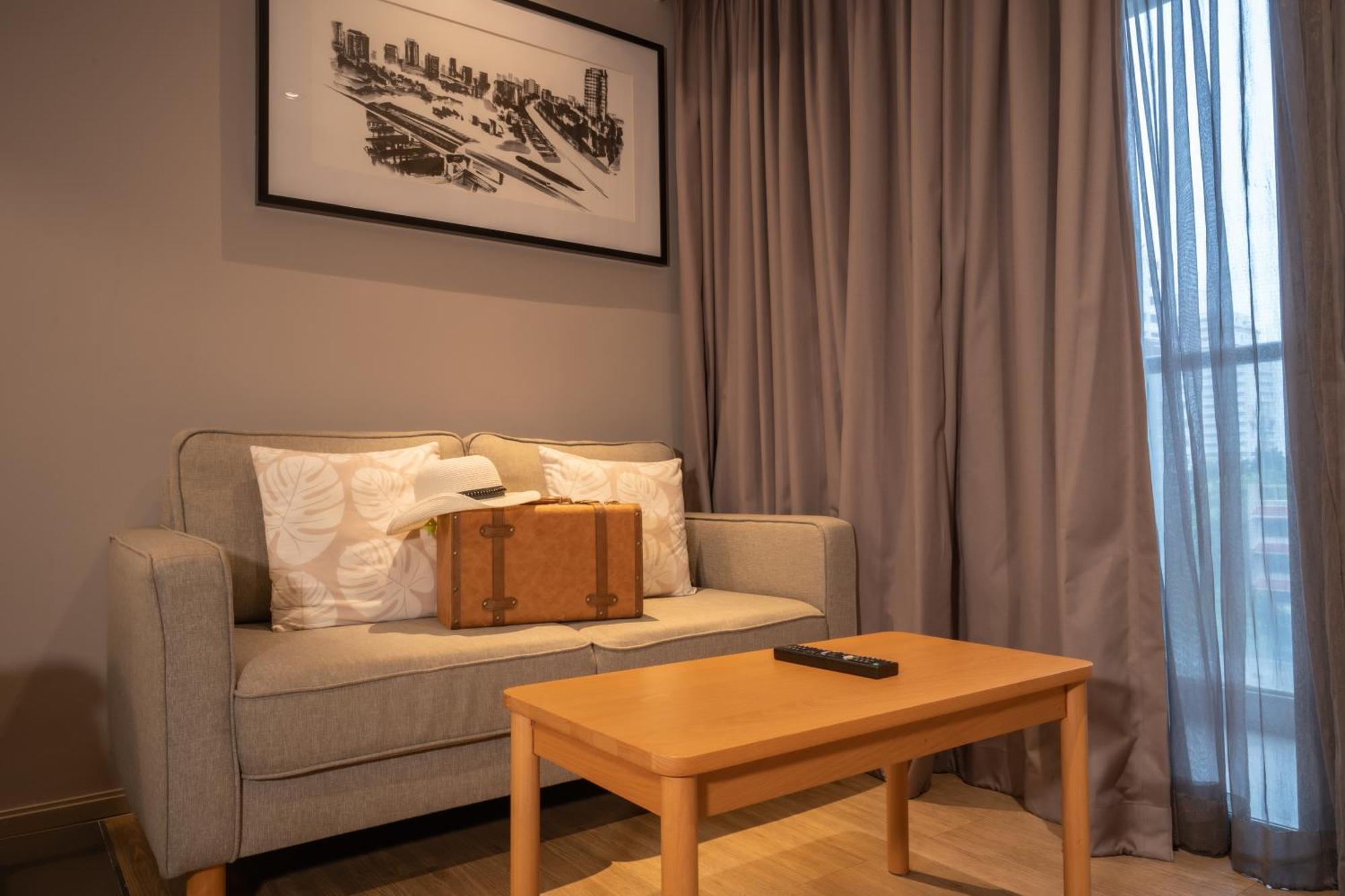 Voque & Serviced Sukhumvit 51