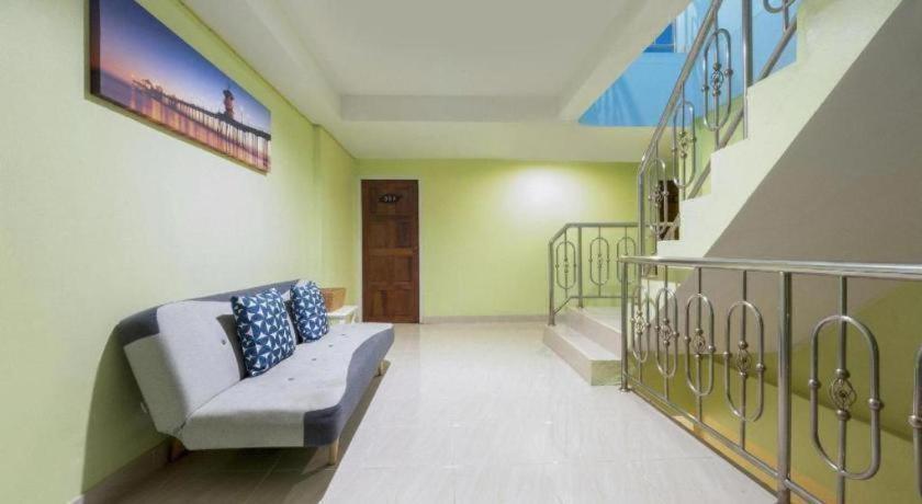 Hotel Oyo 818 Suksomboon Bangkok