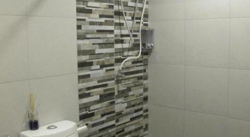 Hoppers Place Donmuang Hostel