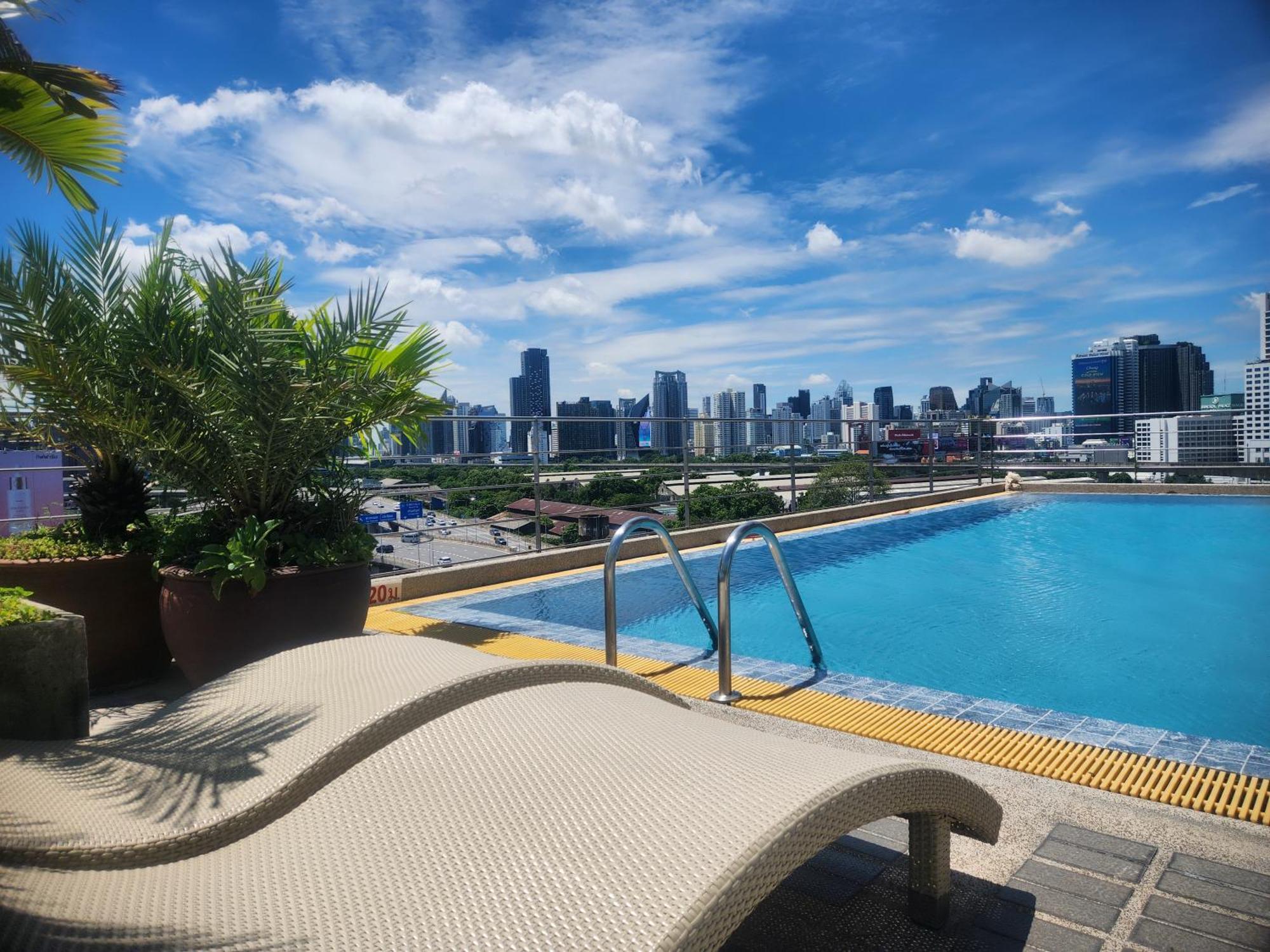 Interchange Tower Serviced - Sha Extra Hotel 3*