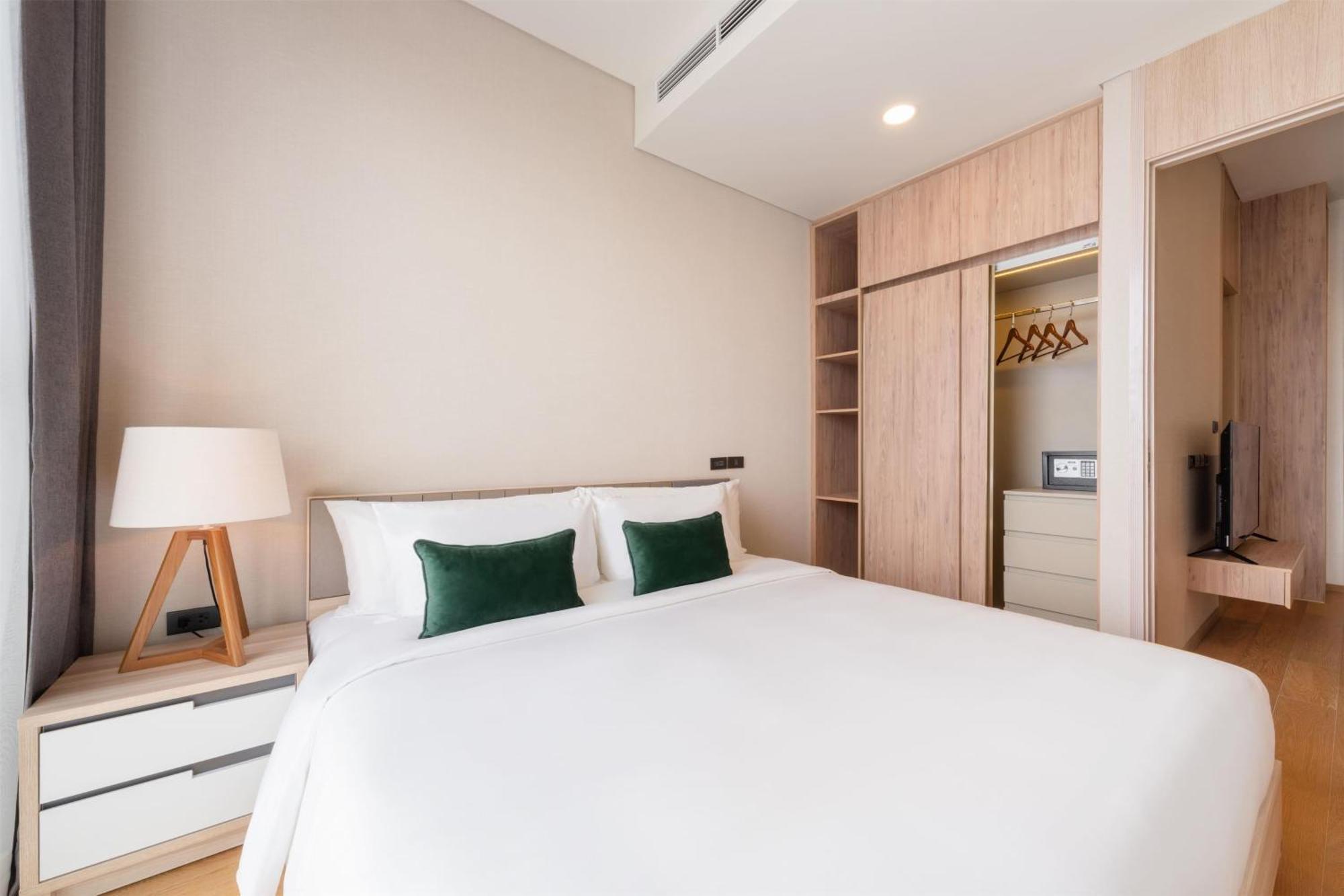 Wyndham Garden Sukhumvit 42 - Sha Extra Hotel