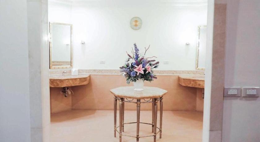 Khách sạn Thaisun 4*