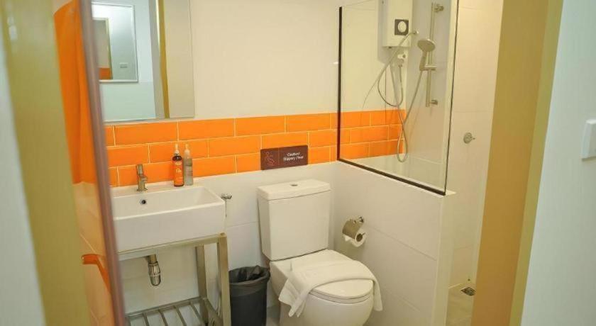 7 Days Premium Don Meaung Airport Hotel 3*