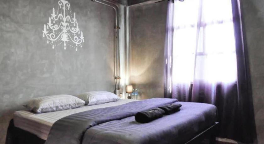 Oyo 75332 Vm1 Hotel