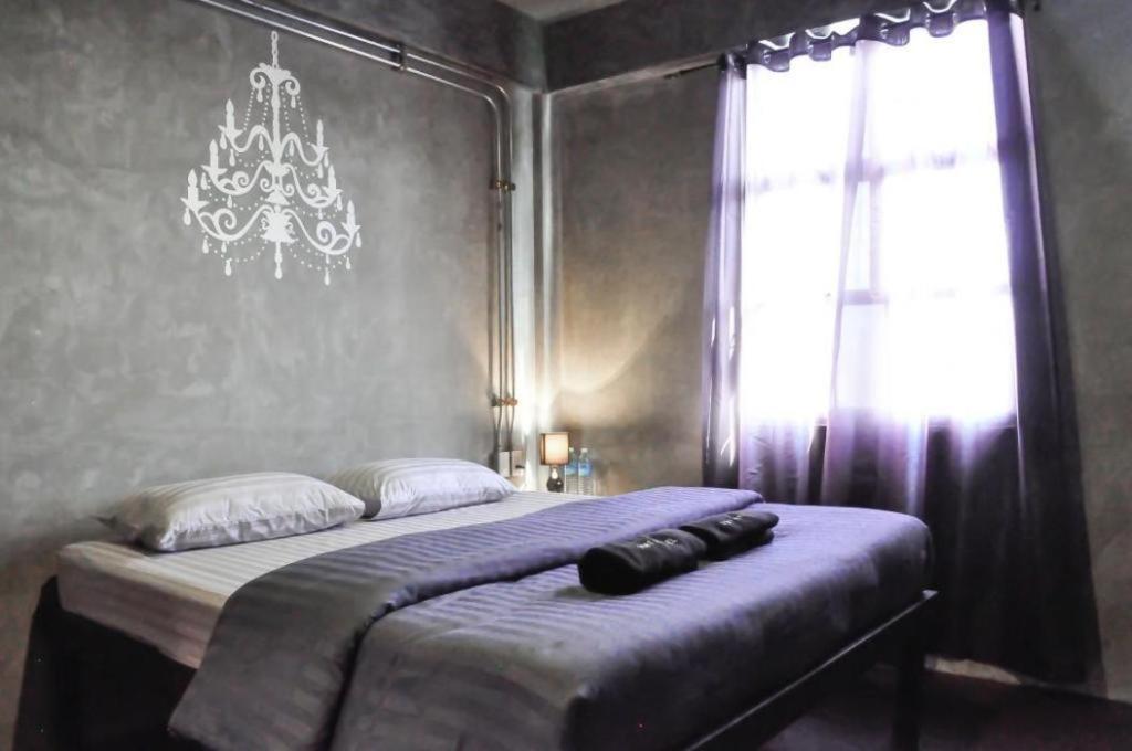 Oyo 75332 Vm1 Hotel