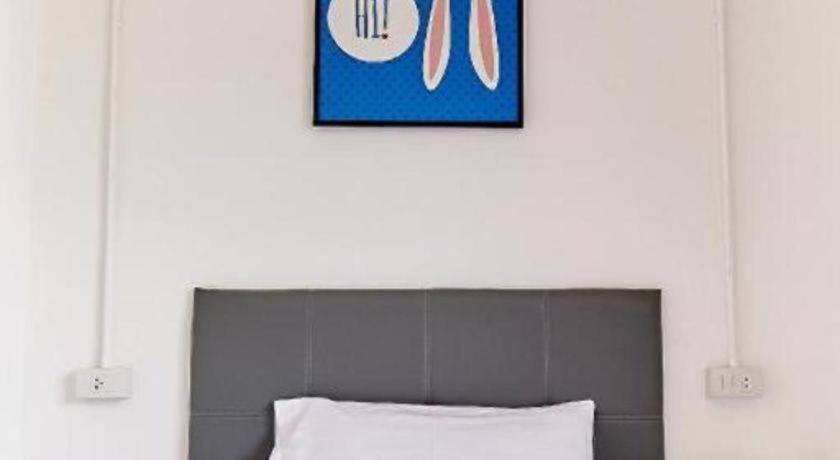 The Rabbit's Hole Albergue *