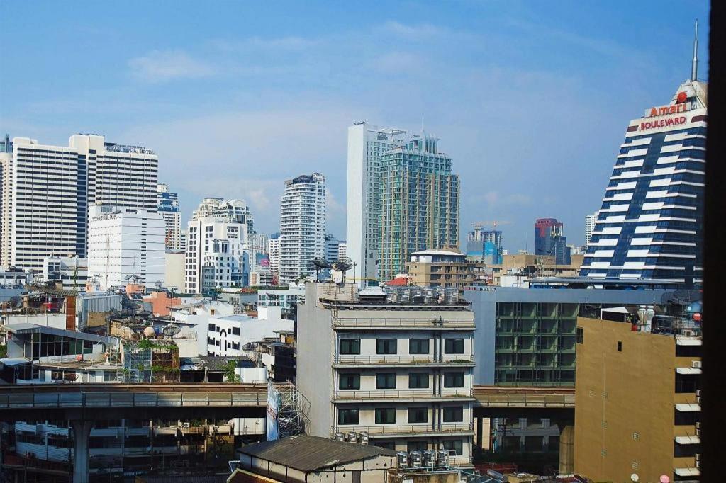 Nana Hotel Bangkok