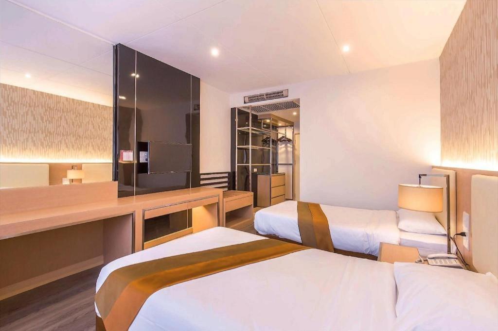 Nana Hotel