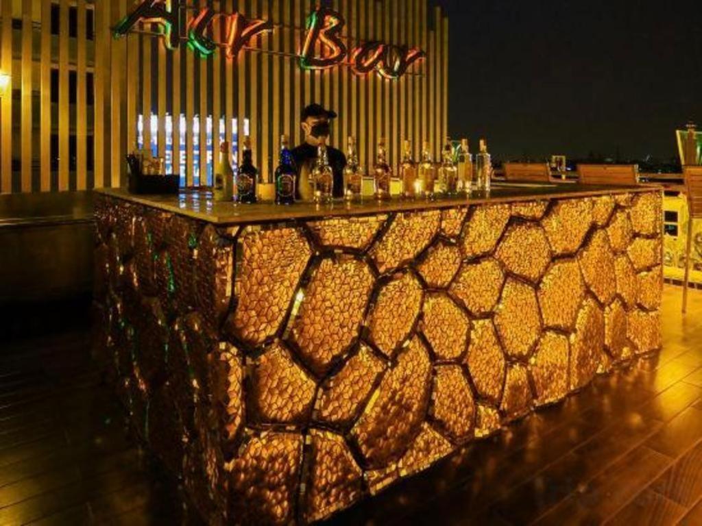 Pak Ping Ing Tang Boutique
