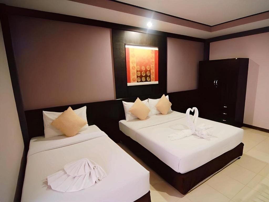 Grand Pinnacle Hotel