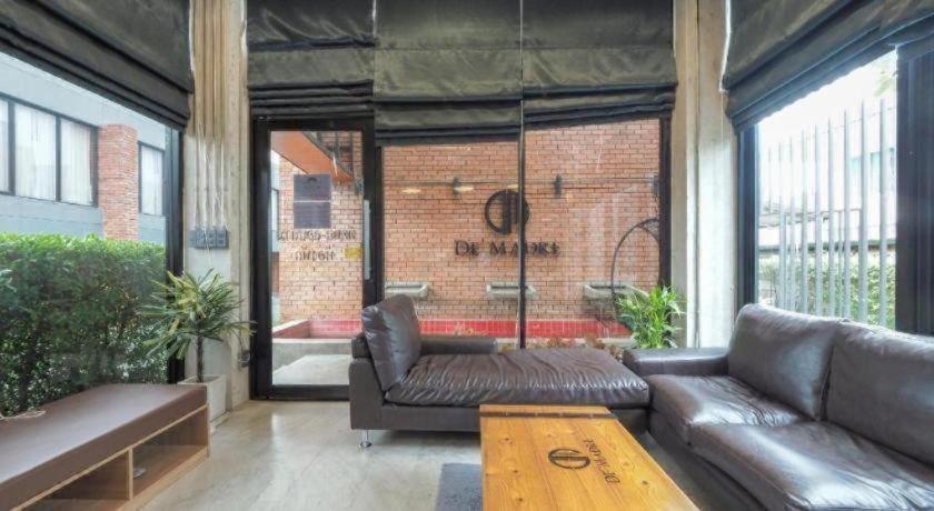 Oyo 75368 Demadre Hotell Bangkok