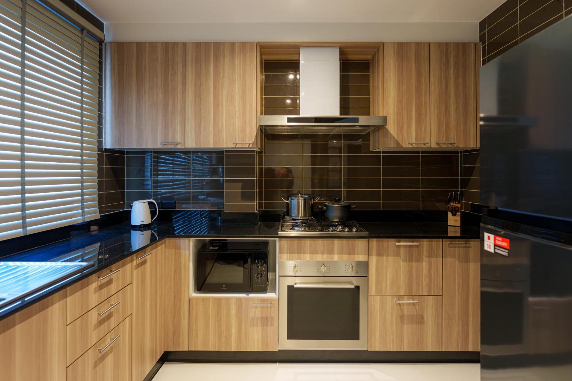 Hotel Floral Court & Sukhumvit 13 4*
