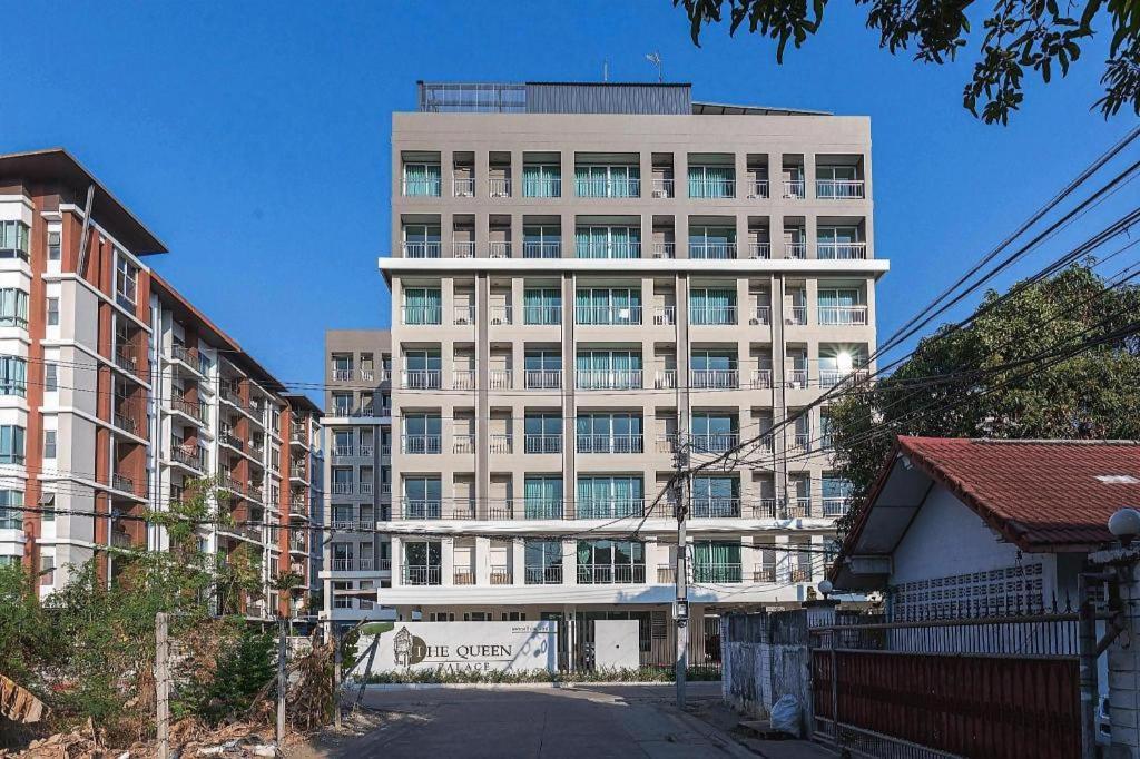 Hotel The Queen Palace 4*