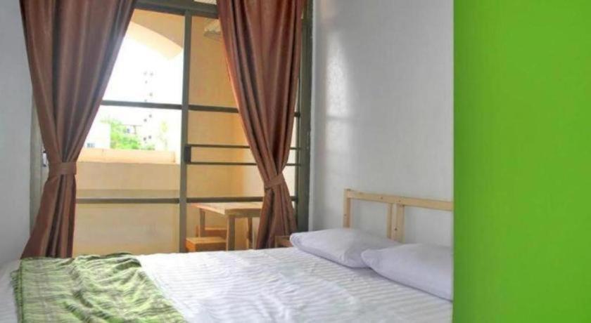 Hotel The Twins Hostel 2*