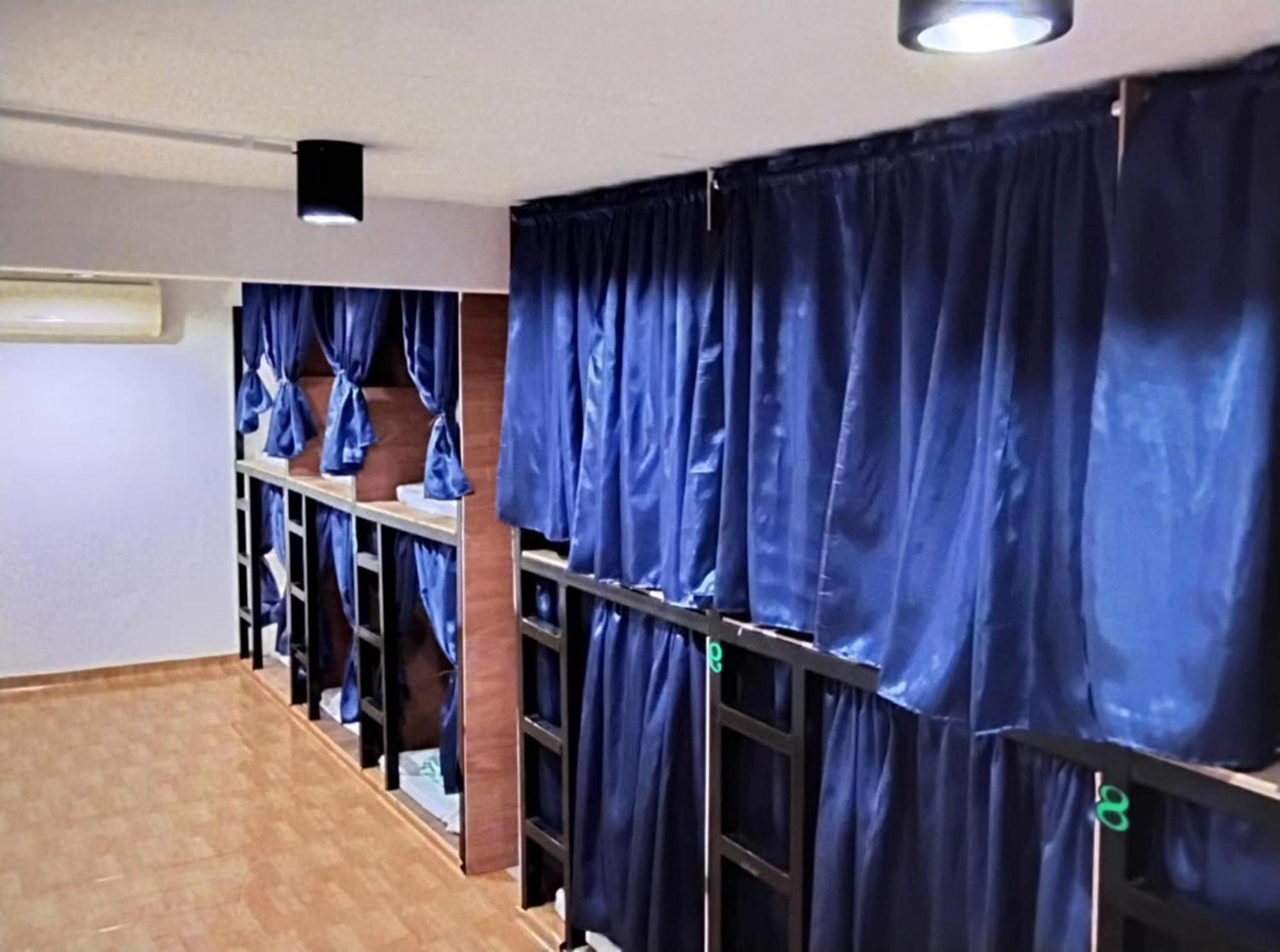 24 Backpackers Hostel *