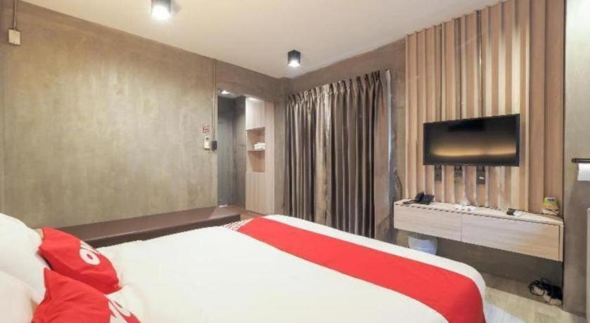 Hotel Oyo 75368 Demadre Bangkok