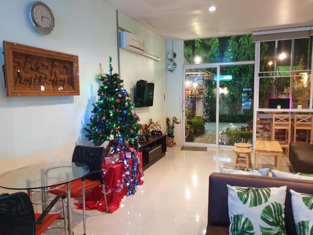 Resort Friends House 3*