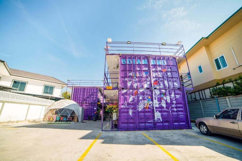 5 Diamond Bangkok