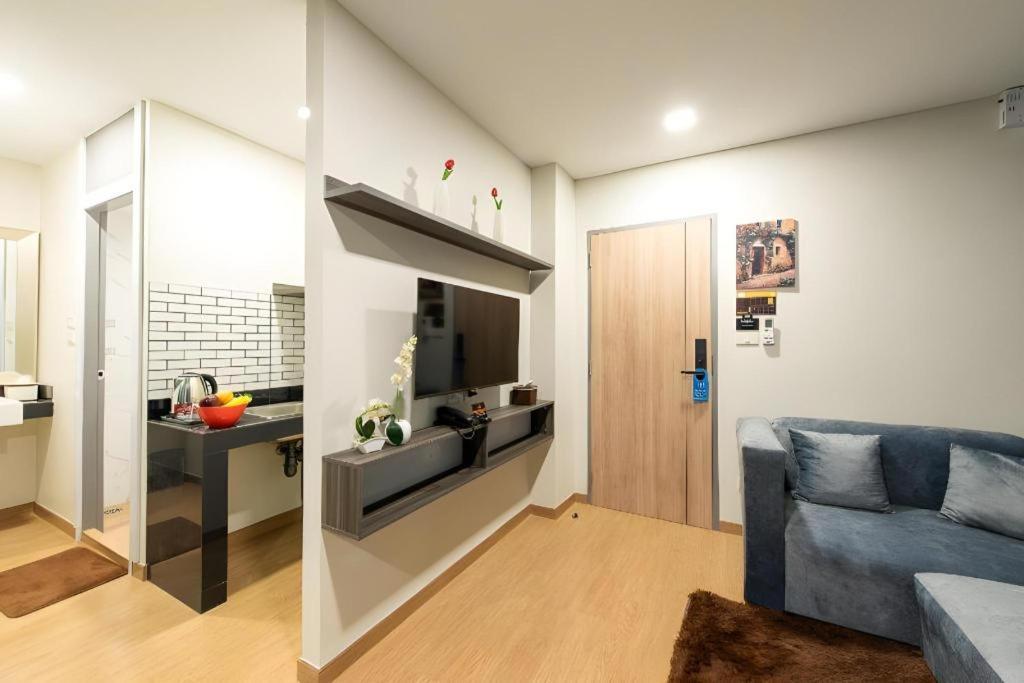 Metro Ratchada 36 Hotel 3*