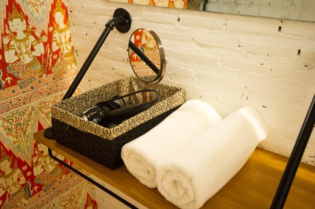 Glad Bar & Restaurant Hostel
