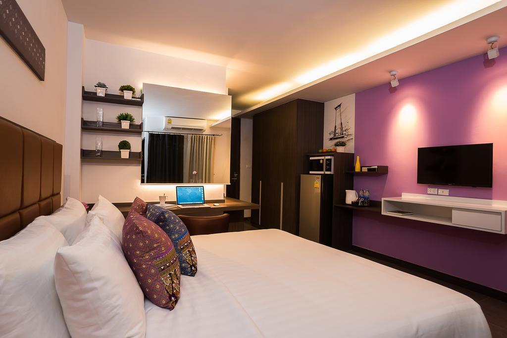 Aim House No Parking Hotel