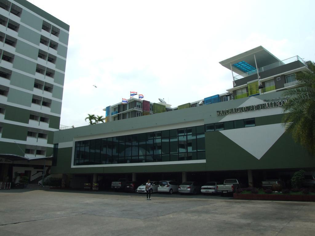 Ratchada Hotel Bangkok