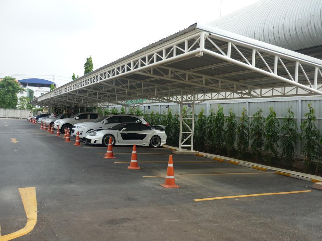 Khách sạn hẻo lánh Ben Place Bangkok