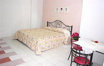 Thanapa Mansion Guest house