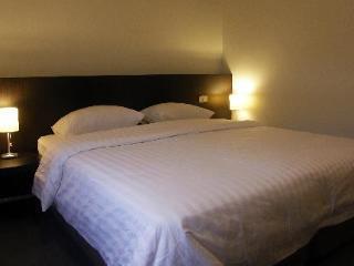 24 Hotel
