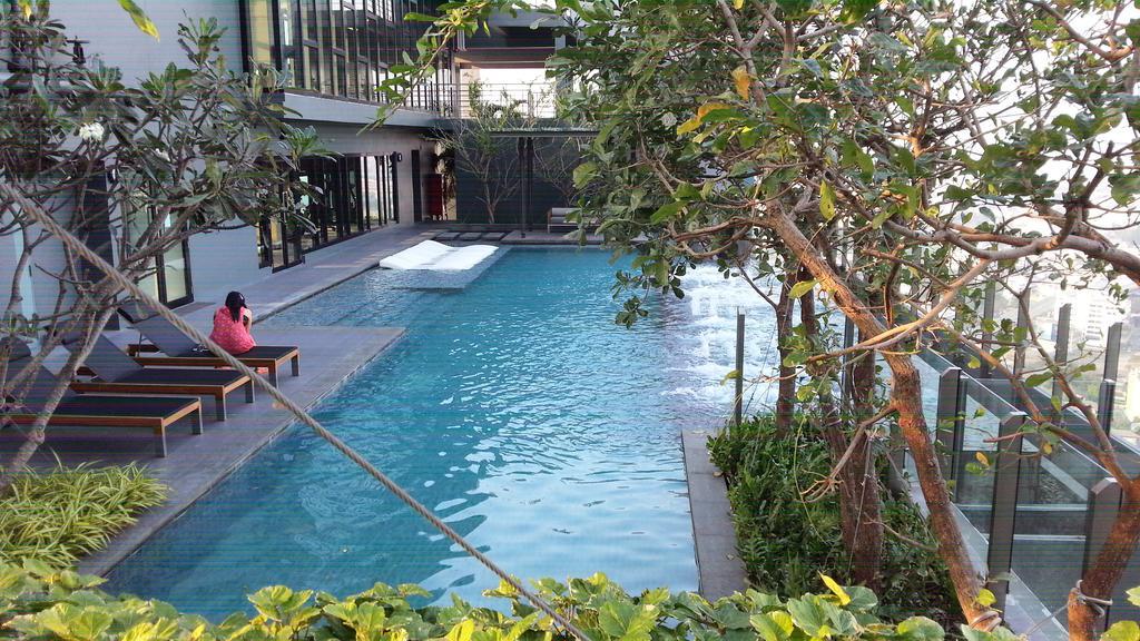 Bluetel Residence Tiwanon Station Hotel