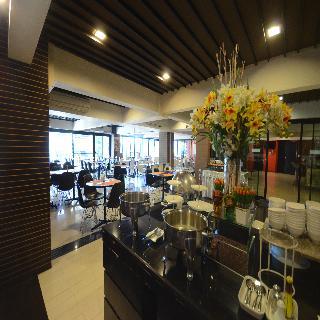 Solace At Srinakarin Hotel Bangkok