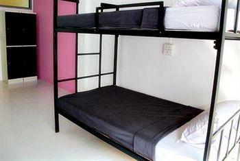 Hostel De Talak *