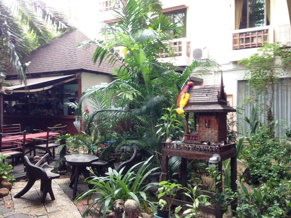 Mango Lagoon Place Hotel 3*