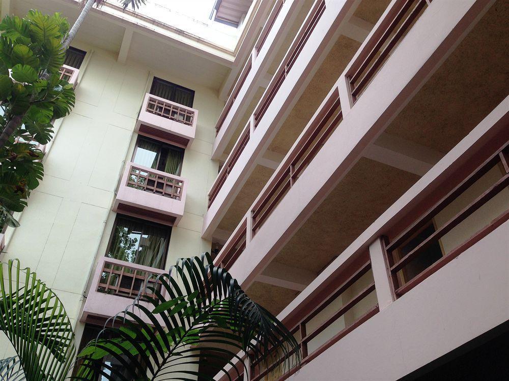 Mango Lagoon Place Hotel