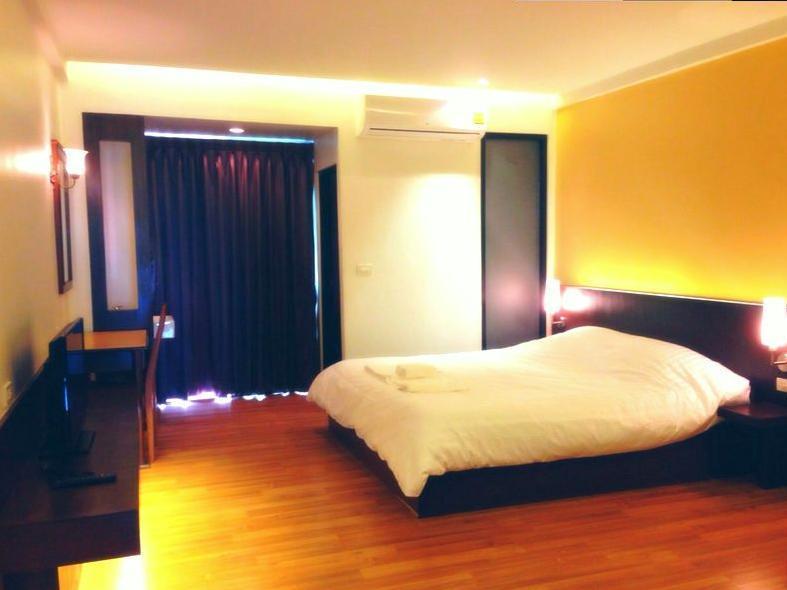 Hotel Next Bird Sha