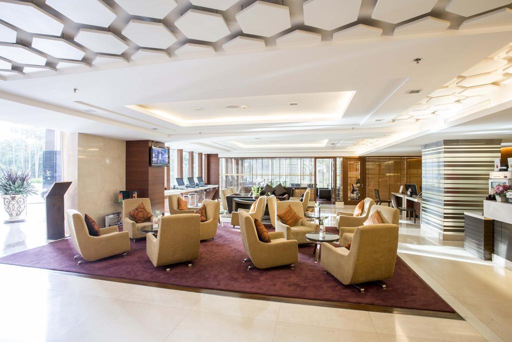The Grand Fourwings Convention Hotell Bangkok