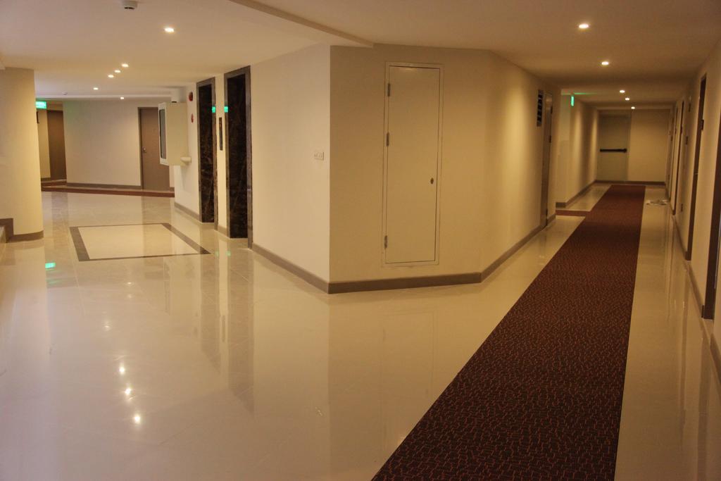 Thomson Huamark Bangkok