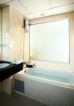 Diamond Ratchada Bangkok