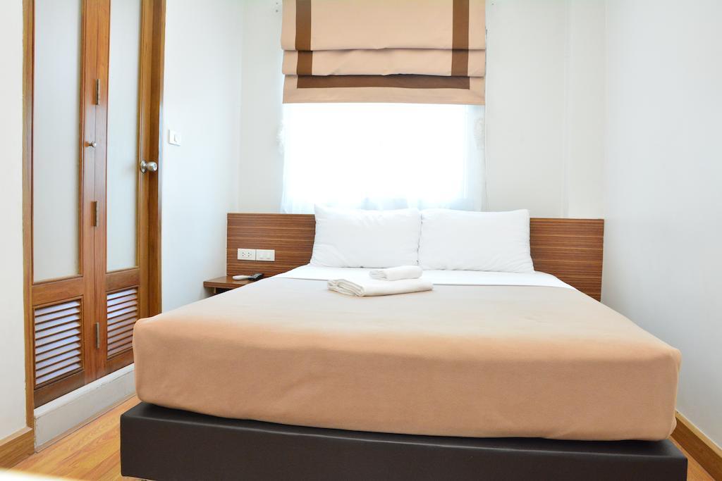 Hotel White House Asoke Sukhumvit 18 Bangkok
