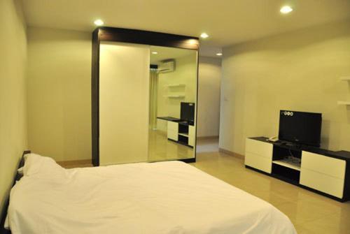 Tongtip Place Aparthotel 3*