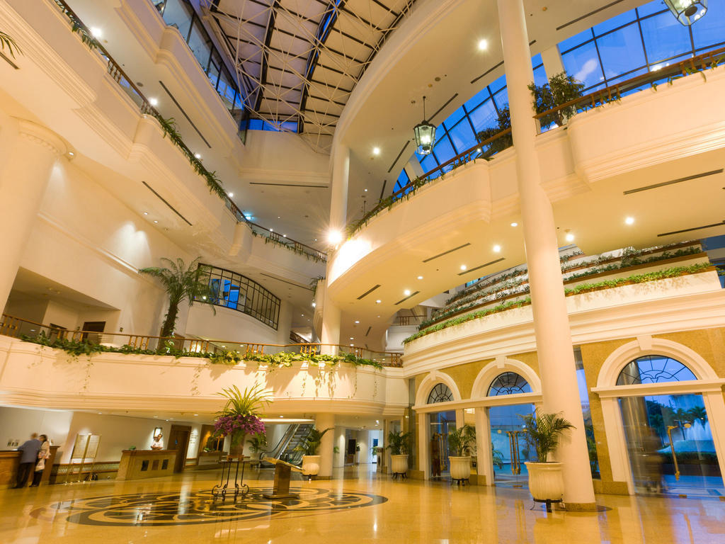 Khách sạn Montien Riverside 5*