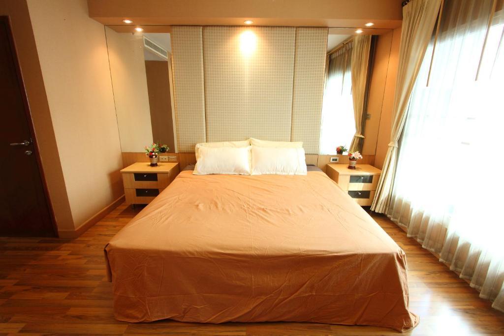 Jj Mansion Bangkok